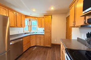 925 2nd Ave SW, Pipestone, MN 56164 - Photo 8