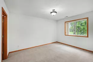 1654 Cohansey St, Saint Paul, MN 55117 - Photo 18