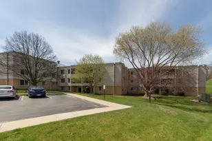 1911 Viking Dr NW, Rochester, MN 55901 - Photo 2