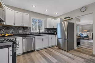 329 4th Ave NE, Saint Cloud, MN 56304 - Photo 6