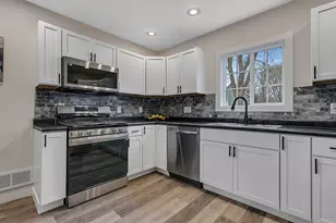 329 4th Ave NE, Saint Cloud, MN 56304 - Photo 2