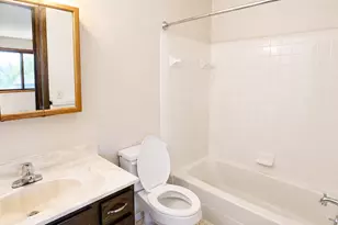 328 Lake St, Clinton, MN 56225 - Photo 12