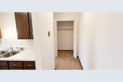 328 Lake Street #7, Clinton, MN 56225 - Photo 8