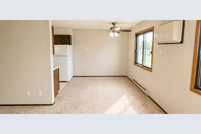 328 Lake Street #7, Clinton, MN 56225 - Photo 6