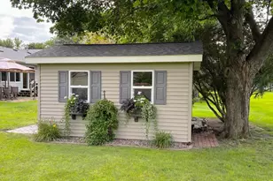 225 10th St SE, Wells, MN 56097 - Photo 44