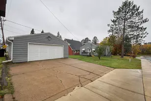 1008 Douglas Ave, Eveleth, MN 55734 - Photo 24