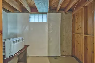 1008 Douglas Ave, Eveleth, MN 55734 - Photo 22