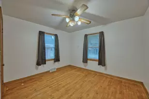 1008 Douglas Ave, Eveleth, MN 55734 - Photo 12