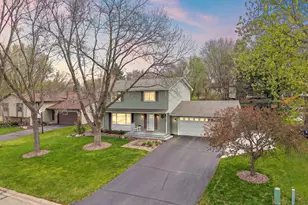 3249 Camelot Dr, Woodbury, MN 55125 - Photo 32