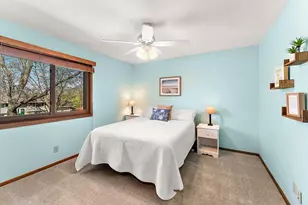 3249 Camelot Dr, Woodbury, MN 55125 - Photo 22