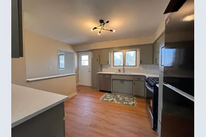 3012 68th Avenue N, Brooklyn Center, MN 55429 - Photo 4