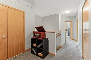 820 Emerald St, Saint Paul, MN 55114 - Photo 14