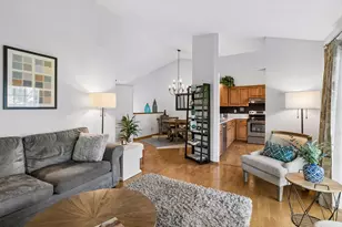11077 Oregon Curv, Bloomington, MN 55438 - Photo 16