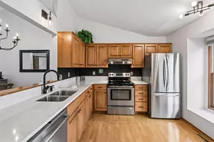 11077 Oregon Curv, Bloomington, MN 55438 - Photo 18