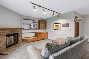 11077 Oregon Curv, Bloomington, MN 55438 - Photo 32