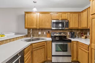 467 Aqua Cir, Lino Lakes, MN 55014 - Photo 10