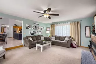 7478 31st St N, Oakdale, MN 55128 - Photo 10