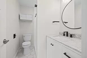 2257 Country Ln, Minnetonka, MN 55305 - Photo 14