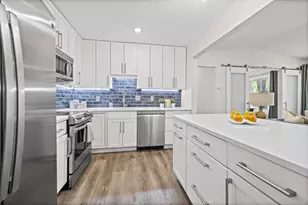 2257 Country Ln, Minnetonka, MN 55305 - Photo 8