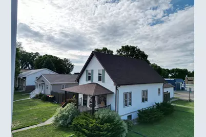 321 E 2nd Street, Redwood Falls, MN 56283 - Photo 2
