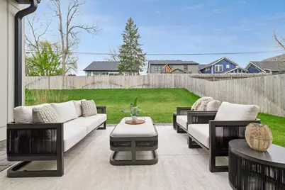 5925 Chowen Avenue S, Edina, MN 55410 - Photo 40