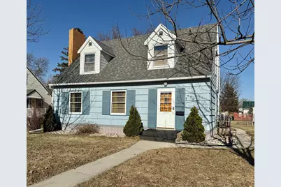 920 Arnold Avenue N, Thief River Falls, MN 56701 - Photo 1