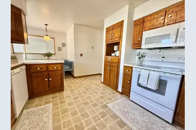 920 Arnold Avenue N, Thief River Falls, MN 56701 - Photo 20
