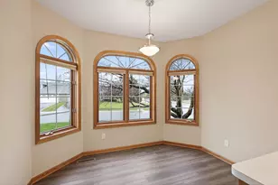 3605 Black Oaks Ln N, Plymouth, MN 55446 - Photo 8