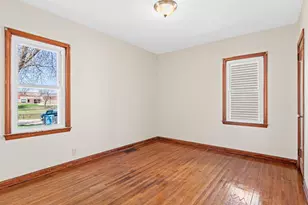 142 Van Buren Ave S, Hopkins, MN 55343 - Photo 6