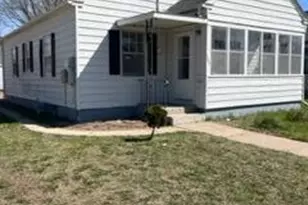 102 8th St, Windom, MN 56101 - Photo 2