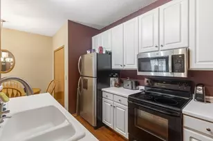 7216 155th St W, Apple Valley, MN 55124 - Photo 8