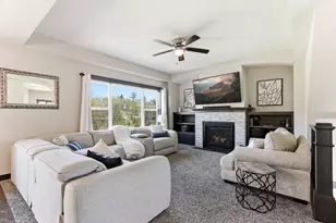 9686 Carbon Ct, Inver Grove Heights, MN 55076 - Photo 6