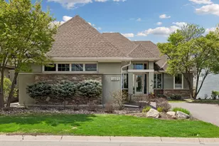 1405 Skyline Dr, Golden Valley, MN 55422 - Photo 1