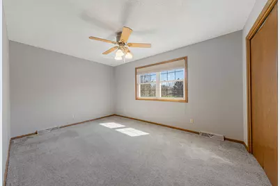 450 Country View Lane, Le Sueur, MN 56058 - Photo 18