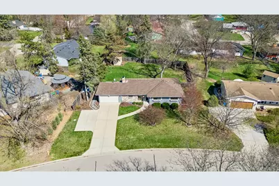 2700 Quail Avenue N, Golden Valley, MN 55422 - Photo 18