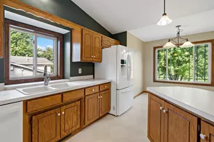 356 Bluestem Ave, Shakopee, MN 55379 - Photo 8