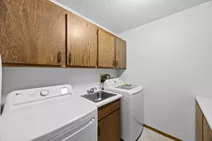 6051 Laurel Ave, Golden Valley, MN 55416 - Photo 14
