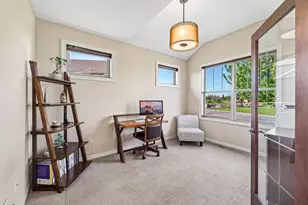643 Parkside Ct, Eagan, MN 55123 - Photo 4