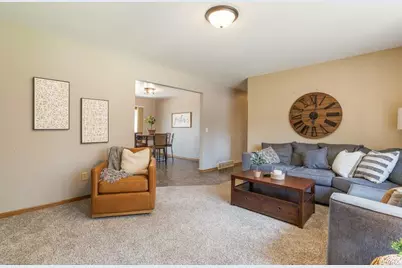 4437 Old Wells Road, Eau Claire, WI 54703 - Photo 18