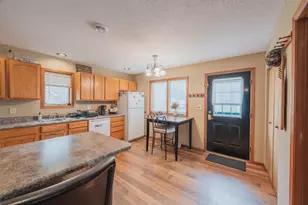 228 3rd St SE, Cook, MN 55723 - Photo 6