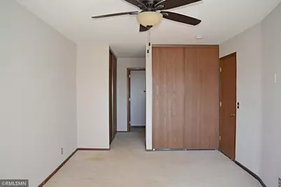 5697 Green Circle Drive #315, Hopkins, MN 55343 - Photo 20