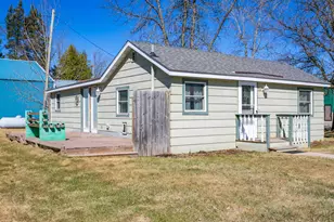 11 2nd Ave SE, Remer, MN 56672 - Photo 2