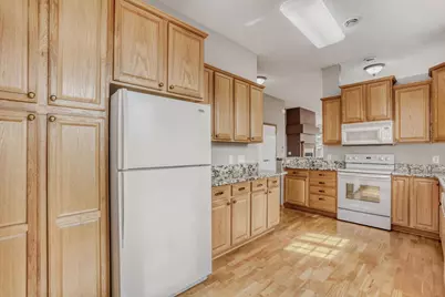 20566 Everton Way N, Forest Lake, MN 55025 - Photo 14