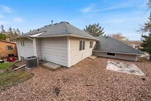 6475 Grandview Dr, Eden Prairie, MN 55346 - Photo 18