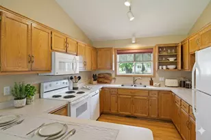 3782 Shannon Dr, Hastings, MN 55033 - Photo 2