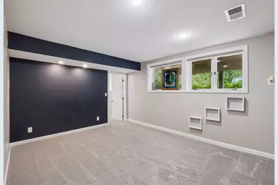 880 Whitney Drive, Apple Valley, MN 55124 - Photo 26