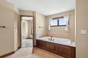 9020 Warren Ct, Victoria, MN 55386 - Photo 22