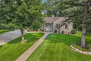 611 22nd St S, Saint Cloud, MN 56301 - Photo 2