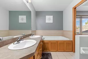 5725 157th St N, Hugo, MN 55038 - Photo 14