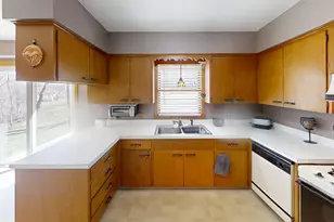 2418 Main Street W, Albert Lea, MN 56007 - Photo 10